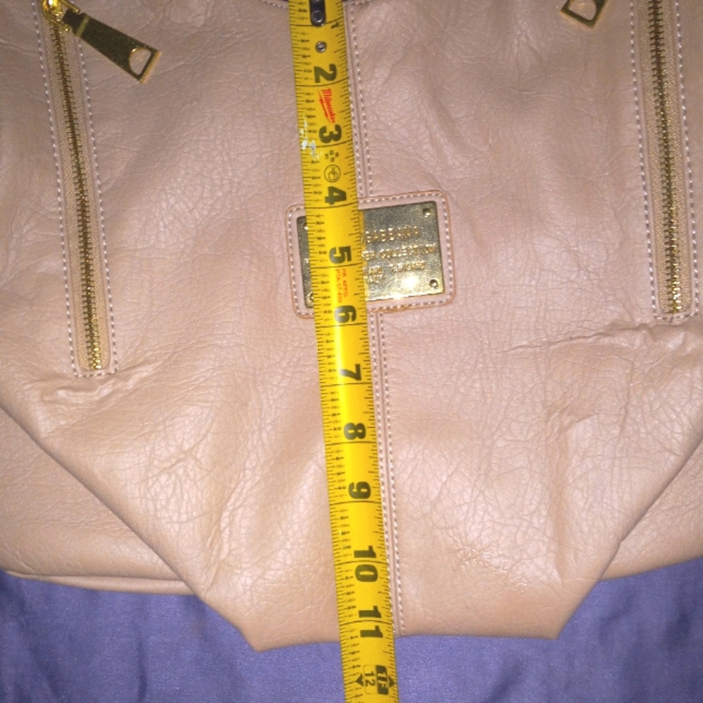 Dolce & Gabanna Purse - Picture 14 of 16